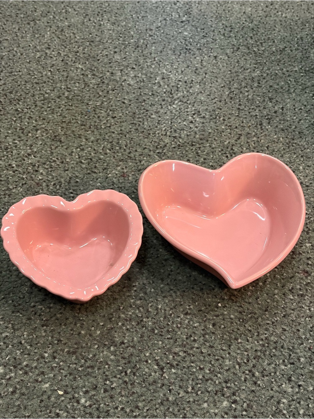 Set of 2 Chantal Pink Heart Shaped Ceramic Dishes 1 & 2 cup